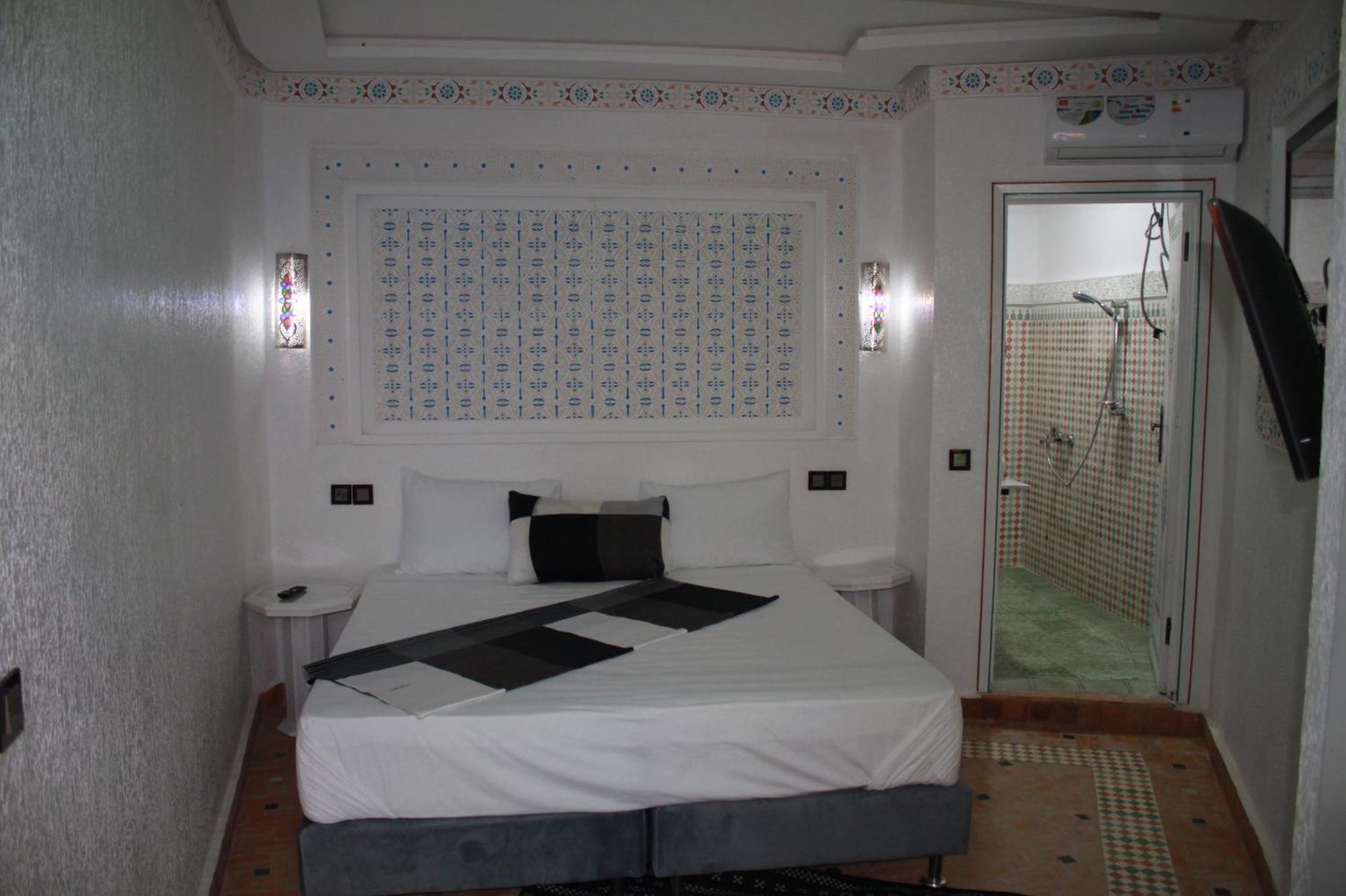 Riad Golf Stinia 2 Meknès Esterno foto