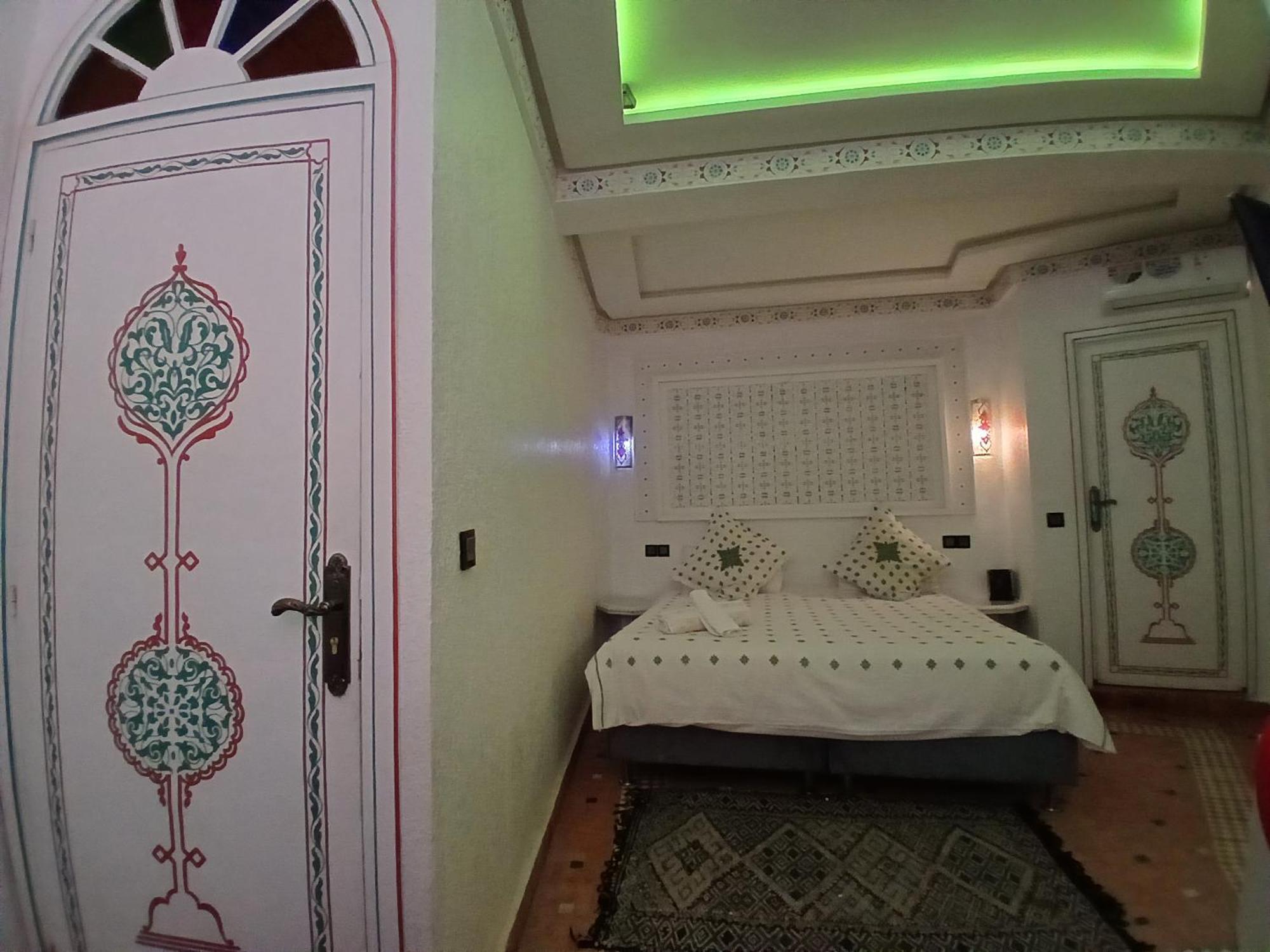 Riad Golf Stinia 2 Meknès Esterno foto